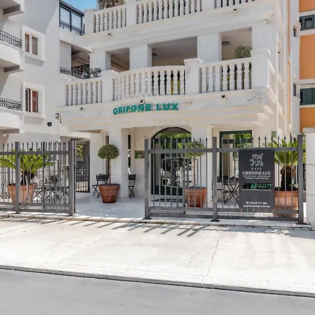 Apartments Grifone Lux-2