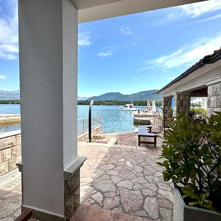 Apart-Hotel Villa Lav-2