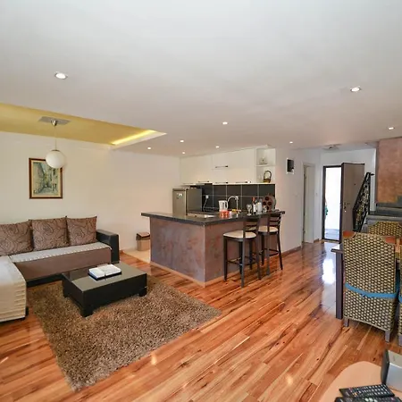 J & P Apartments-3