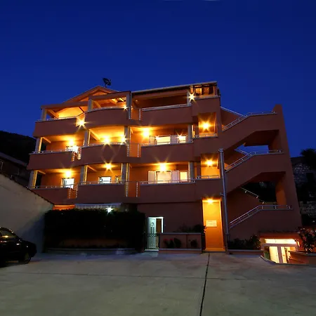 Apartments Fjondra-2