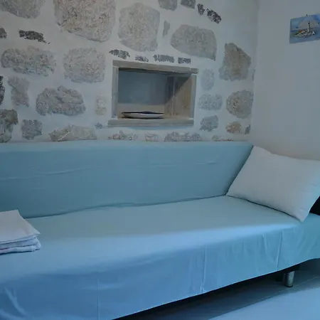 Bogisic Rooms And Apartment-3