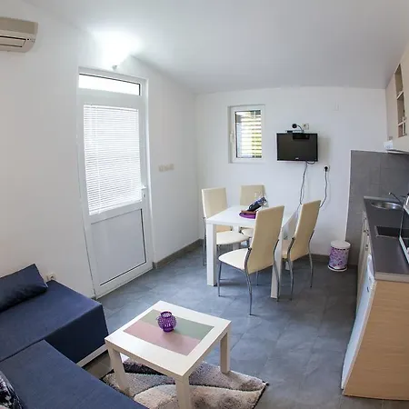 Apartments Vila Masha-3