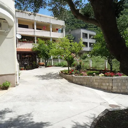 Apartments Ilinka-3