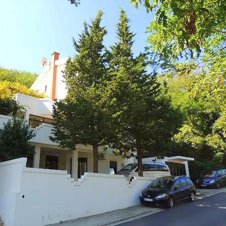 Villa Budvanka Guesthouse-2