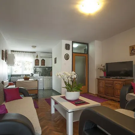 Apartman Mina-2
