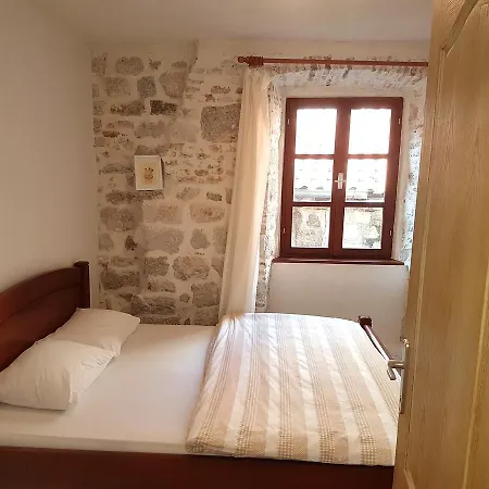 Apartments Historic Stone House-2