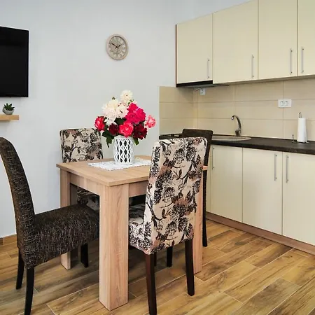 Apartmani Bekonja-2