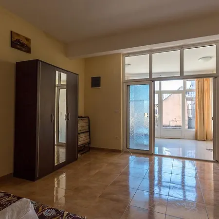 City Center Apartment-2