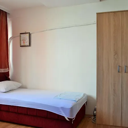 A&J Apartment-3