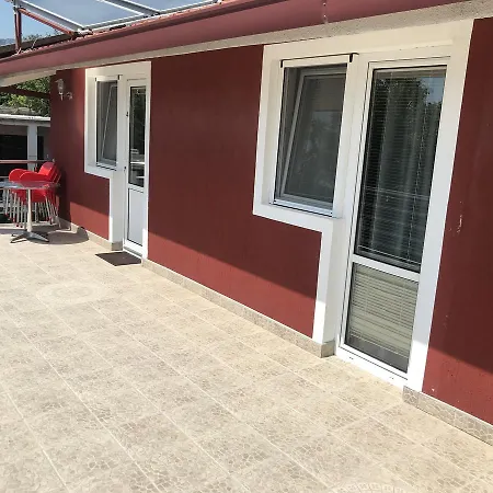 Apartmani Tomovic-2