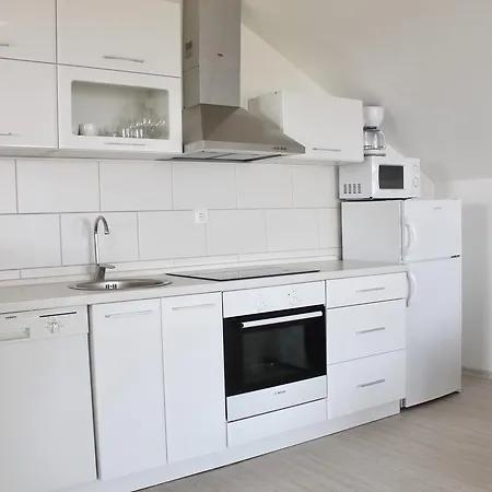 Apartments Villa Milna 1-2