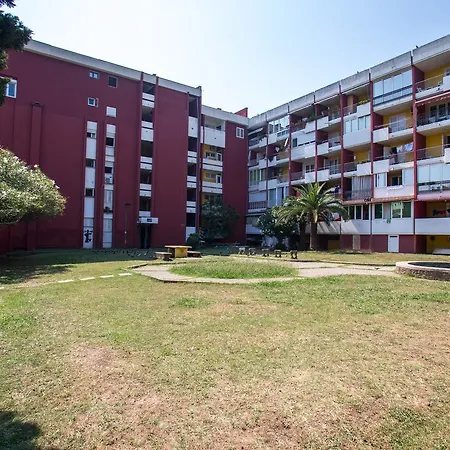 Irena Downtown Apartment-3