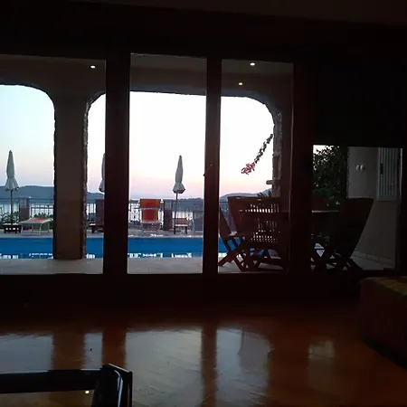Apartments Villa Cucuk-3