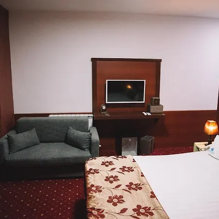 Petriti & Spa-3