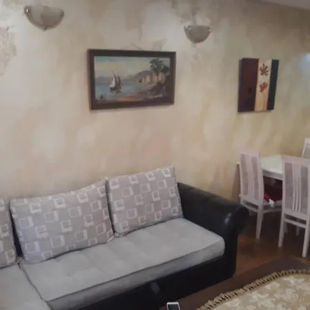 Rent A Conform Apartment-3