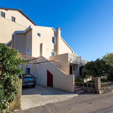 Guest House Lotos-3
