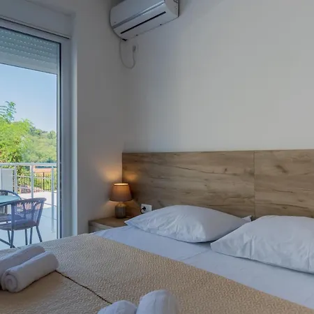 GREJM Lux Family Apartments-2