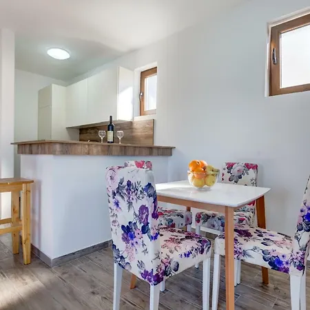 Mima Apartments-3