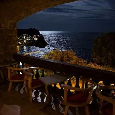 Villa Sara Guesthouse-2