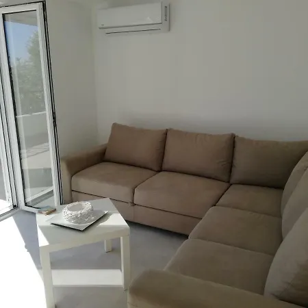 Dolores Apartments-2