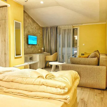 Hotel Pierina-2