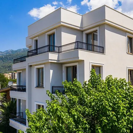 Avanti Hotel & Spa-3