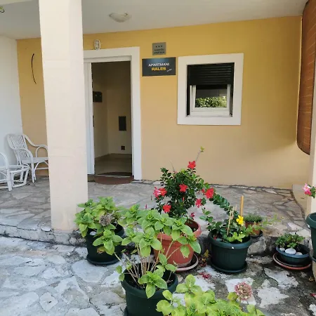 Apartments Rales-2