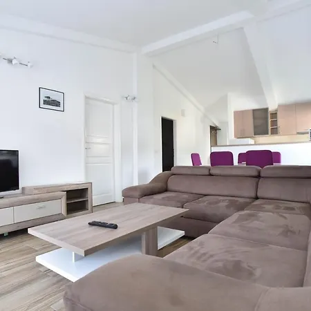 Apartments Budva Center 2-3