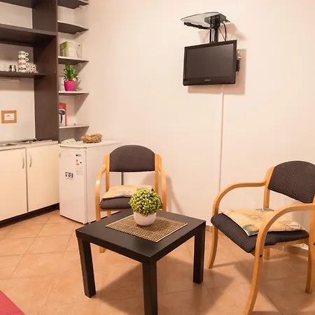 Bologna Apartments-3