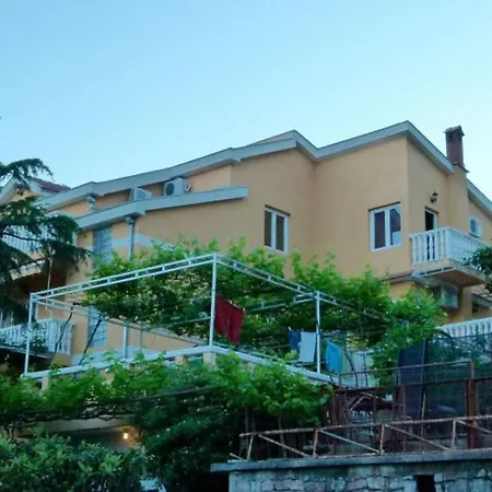 Apartments Antic-2