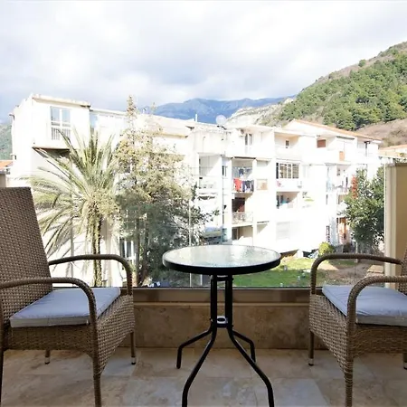 Natasha Lux Apartments-2