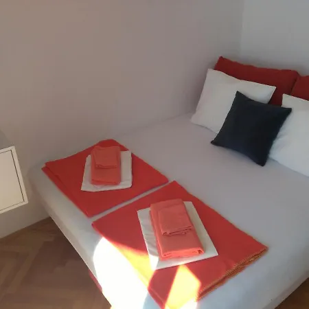 Apartment Luka-3