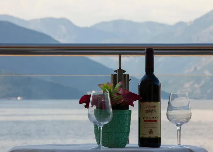 Leut Apartments Tivat