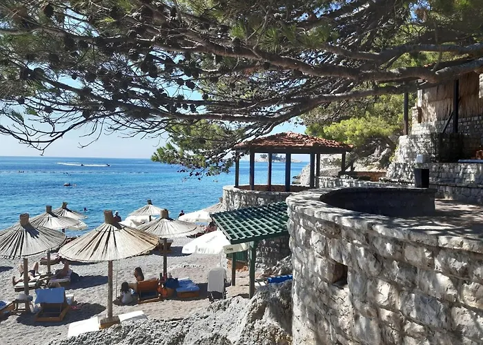 One-Bedroom Mediterranean Flat Near The Sea Petrovac