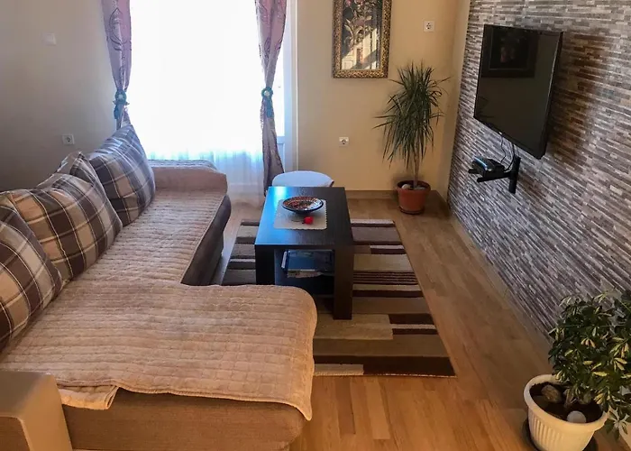 Jovana -- Porodicni Apartmani Igalo Herceg Novi
