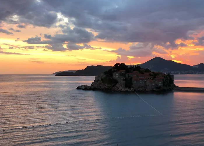 Sveti Stefan Beach Apartment Budva