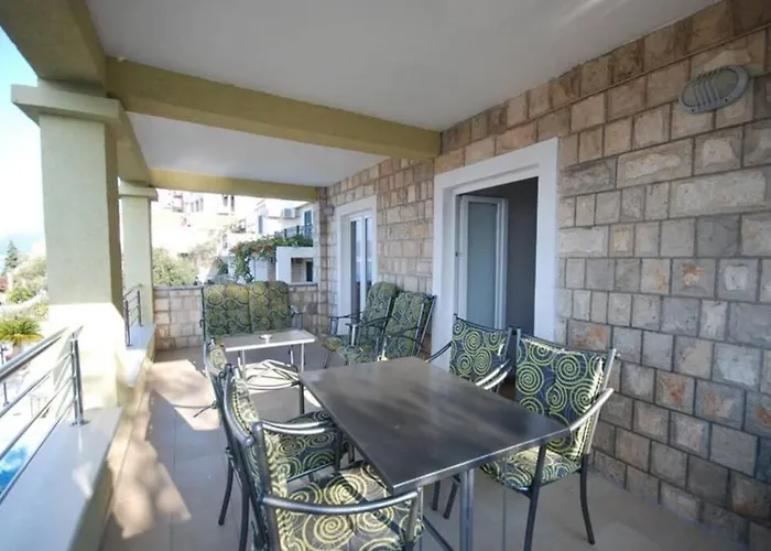 Bmv Apartment 1 With Sea View Sveti Stefan