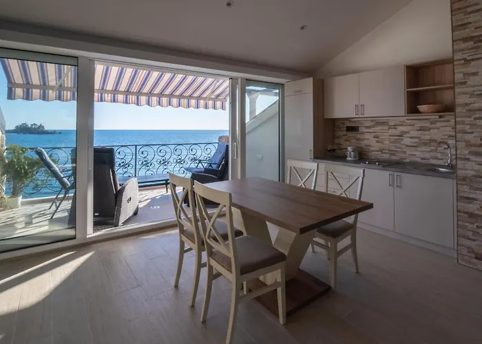 Symphony Apartment Petrovac