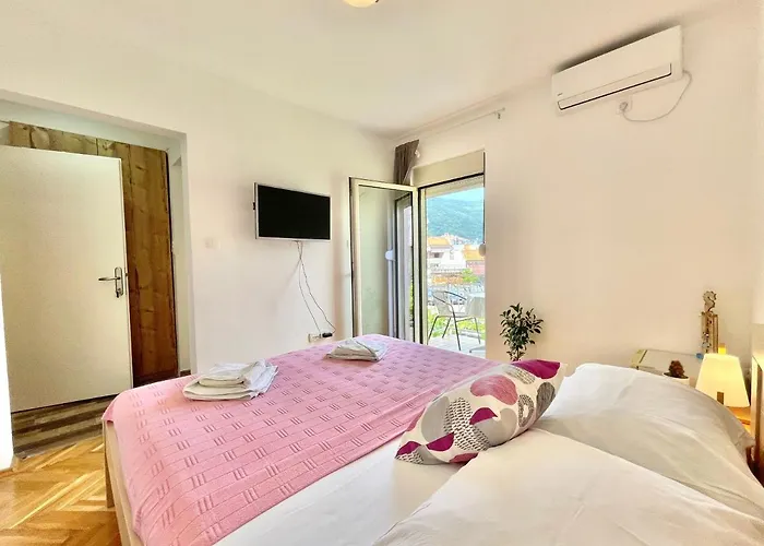 Garden House Budva