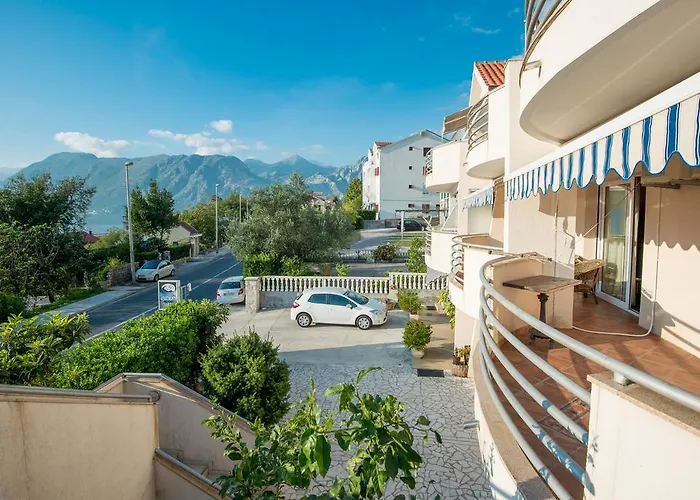 Apartments Ivardic Kotor