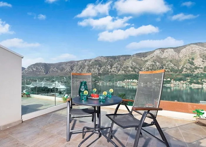 De Lux Apartments Sirena Cattaro