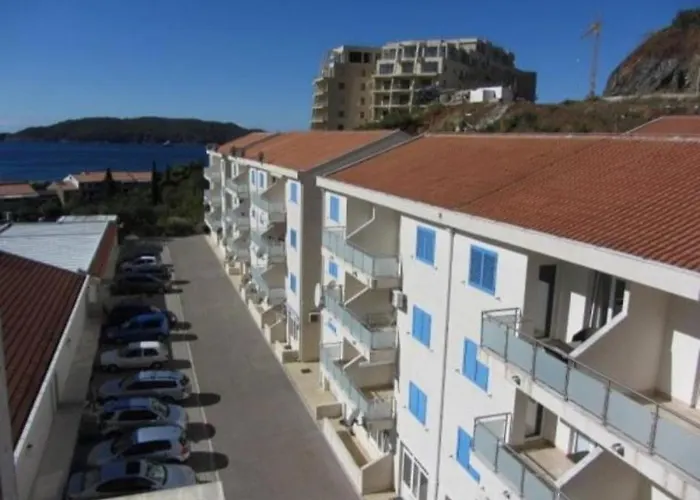 Huisdiervriedelijke Irish Apartment Complex Budva