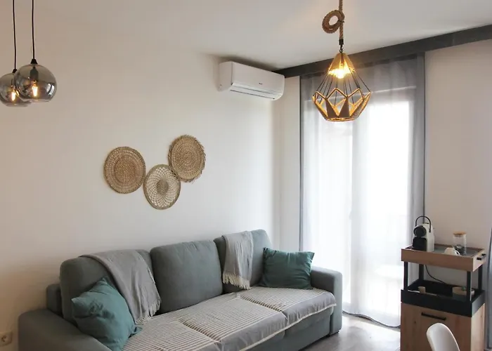 Pet friendly Romantic Sea View Apartment In Petrovac