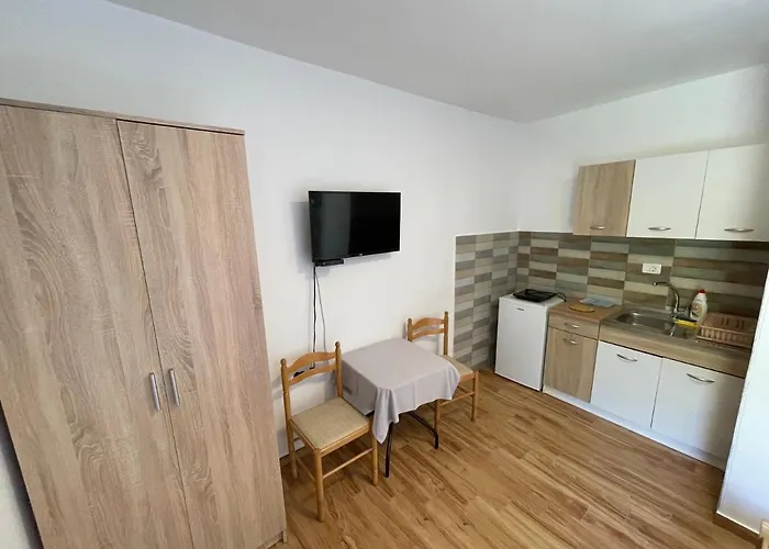 Apartments Dionis Kotor