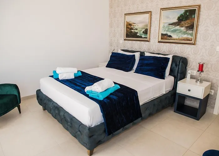 Boutique Ferienwohnung Luxurypenthouse Sea View Pooll Ivy House Tivat