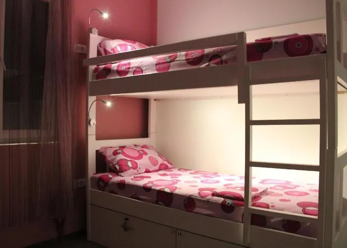 Hostel High Budva