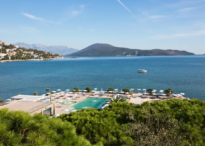 Herceg Novi hotels near Kanli Kula Fortress