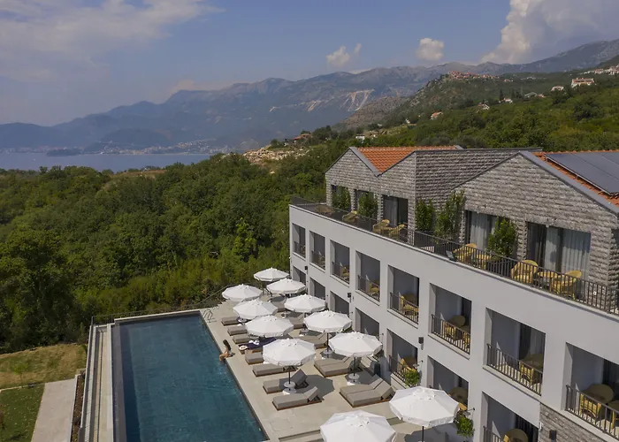 Vivid Blue Serenity Resort Sveti Stefan