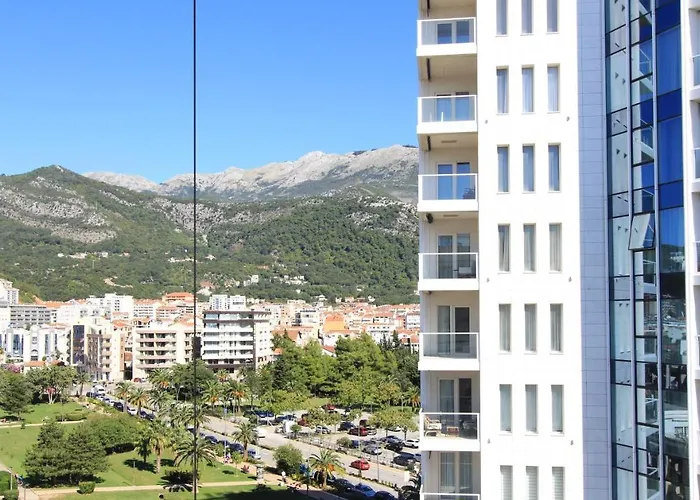Lovely One-Bedroom Unit In Budva Zatvoren