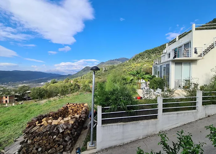 Villa Deloik Hill House Budva